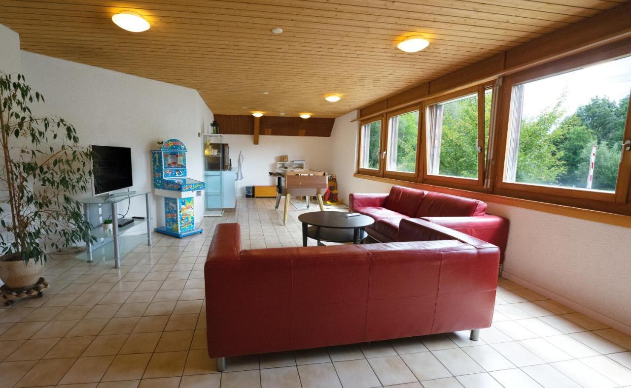 Delemont Youth Hostel Dış mekan fotoğraf