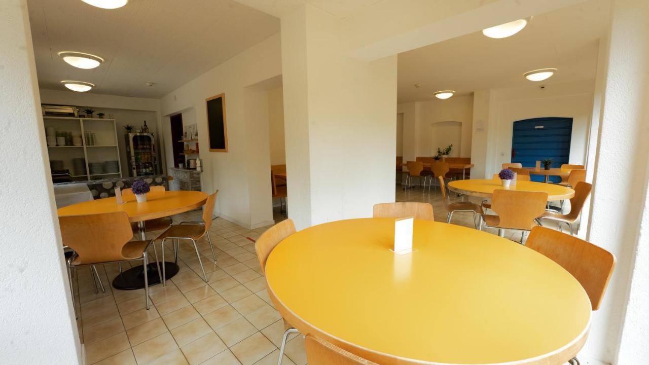 Delemont Youth Hostel Dış mekan fotoğraf