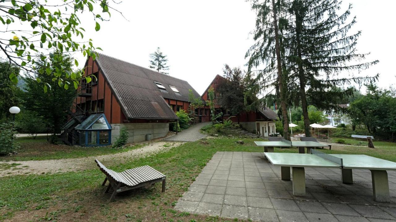 Delemont Youth Hostel Dış mekan fotoğraf