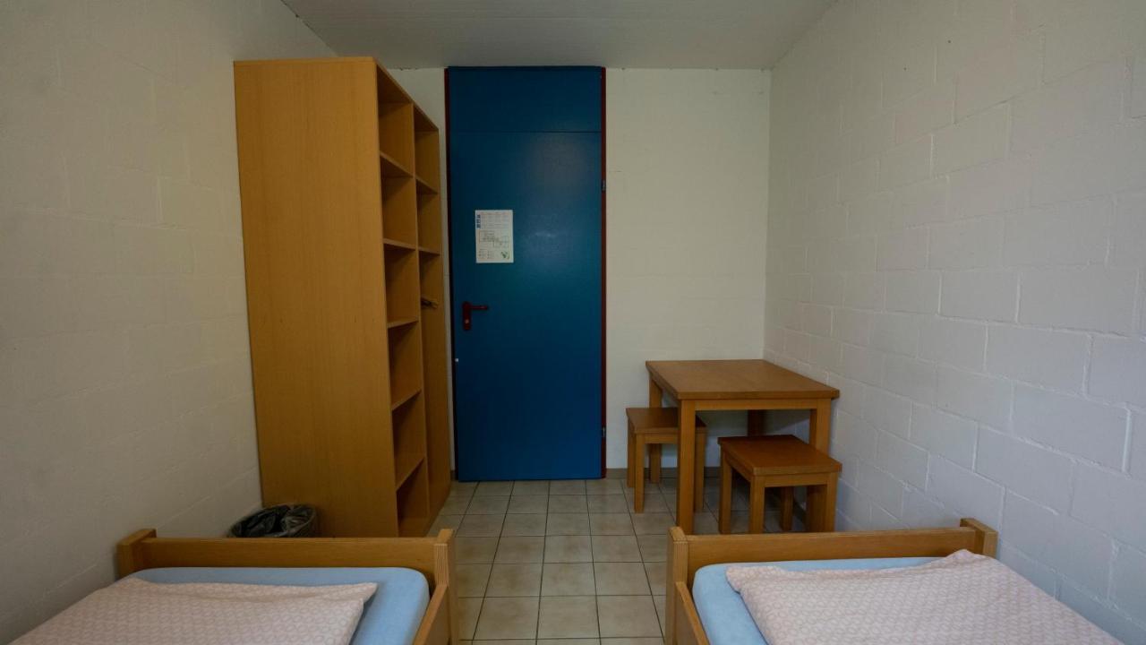 Delemont Youth Hostel Dış mekan fotoğraf