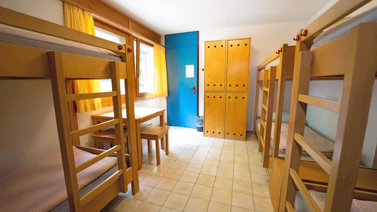Delemont Youth Hostel Dış mekan fotoğraf