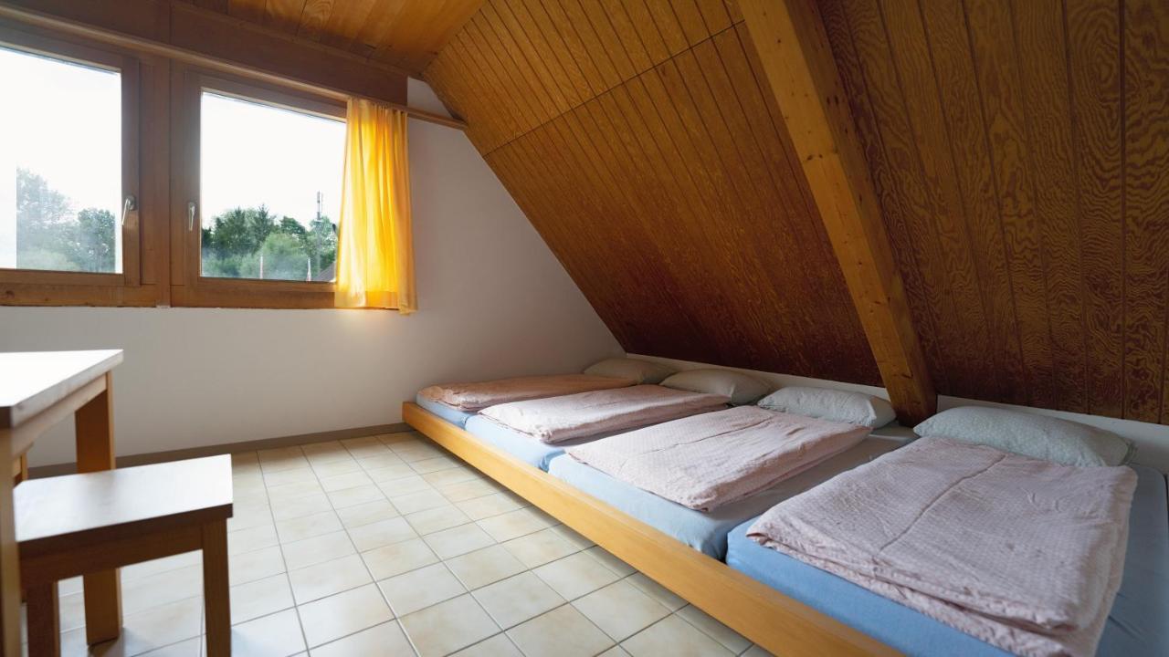 Delemont Youth Hostel Dış mekan fotoğraf