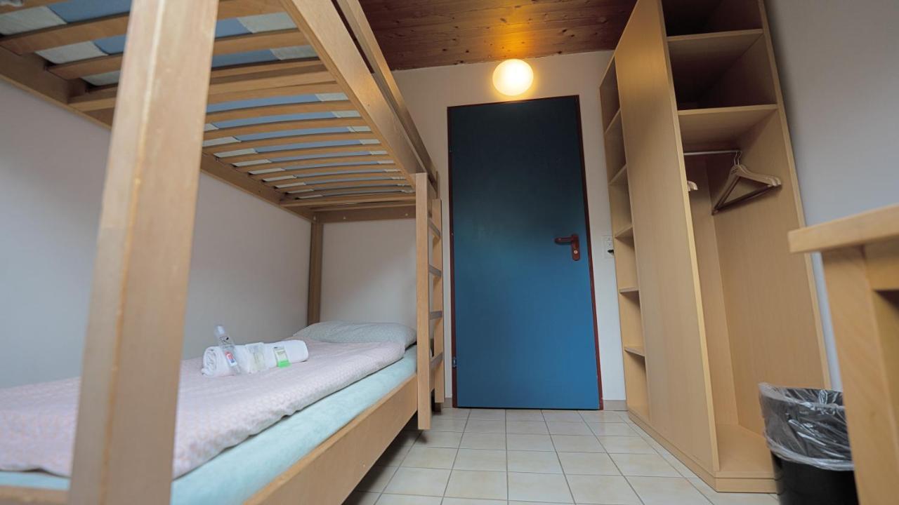 Delemont Youth Hostel Dış mekan fotoğraf