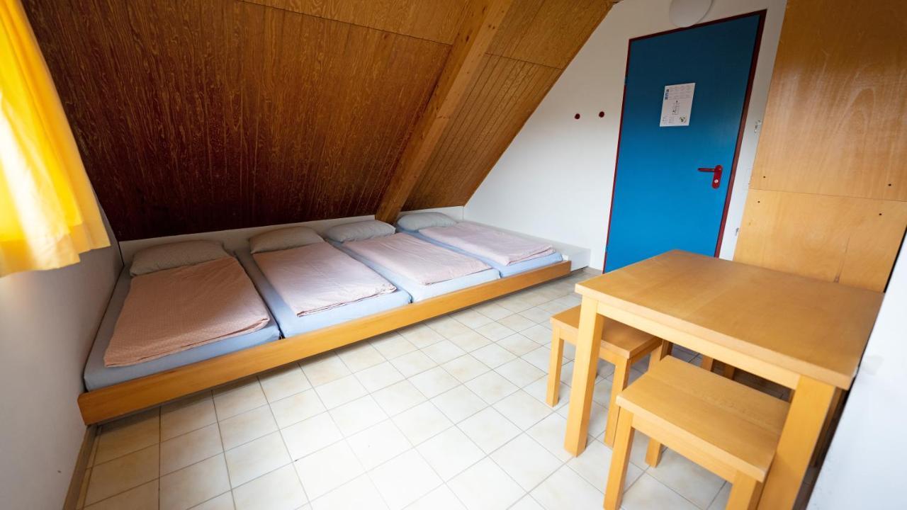 Delemont Youth Hostel Dış mekan fotoğraf