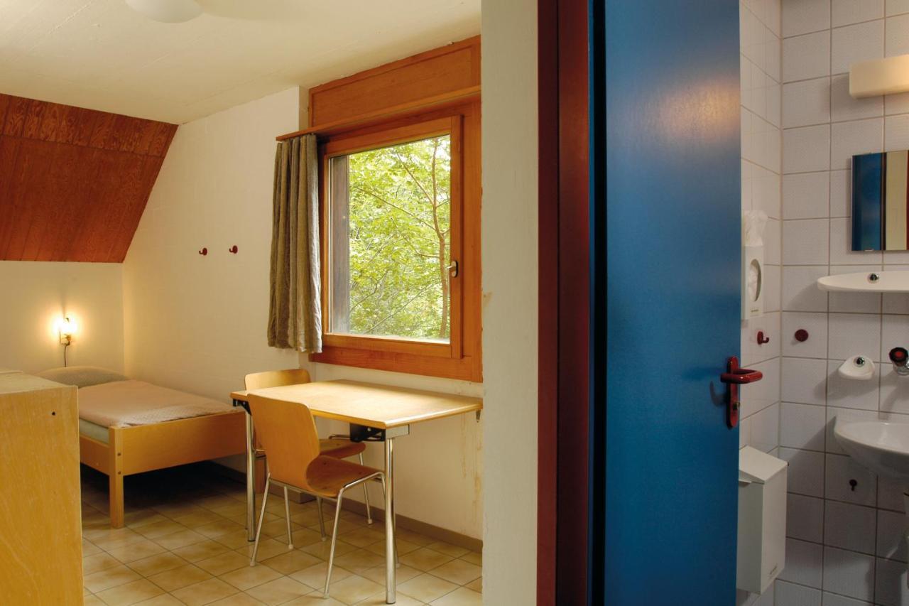 Delemont Youth Hostel Dış mekan fotoğraf