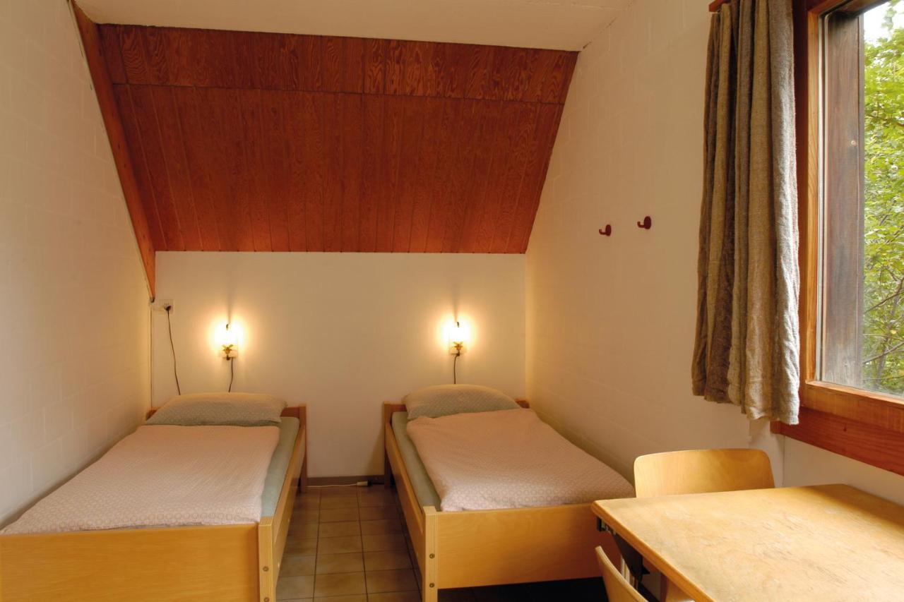 Delemont Youth Hostel Dış mekan fotoğraf